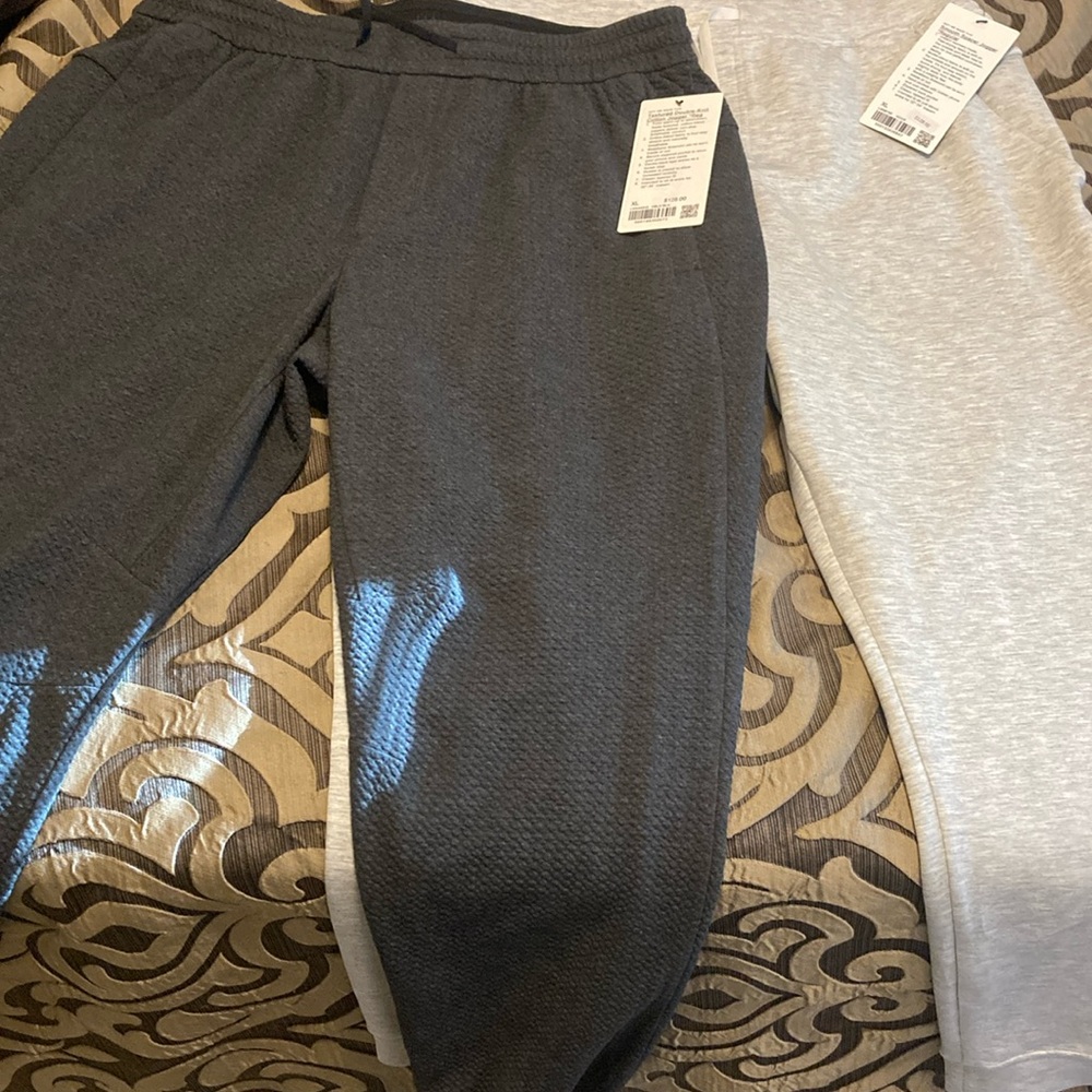 Lululemon smooth spacer jogging regular light gray